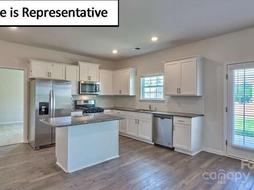 8013 Kennesaw Drive, Gastonia, NC 28056.  MLS# CAR4257772, YatesRealty ID 12425. 