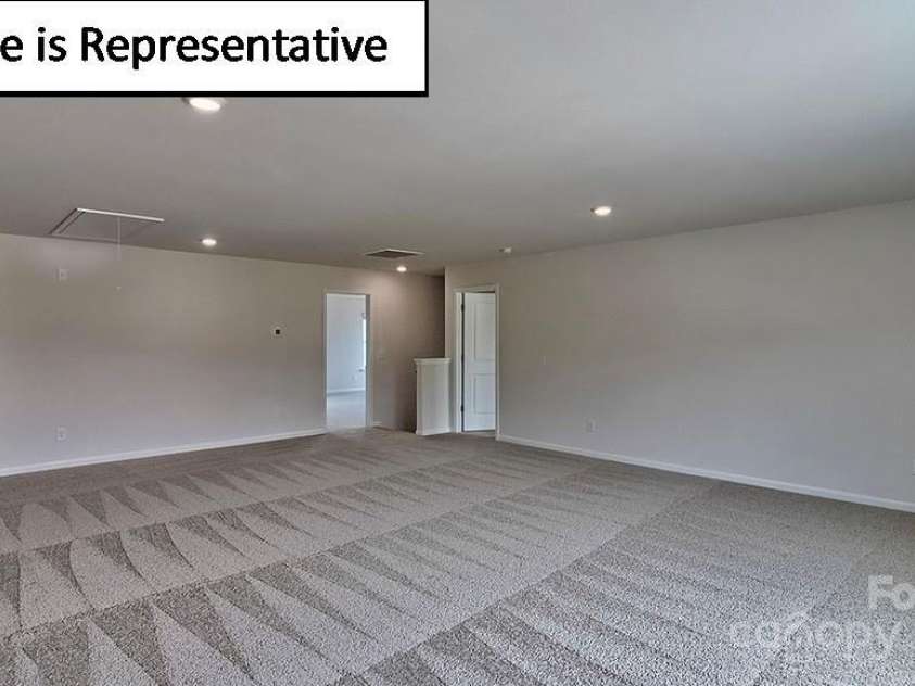 8013 Kennesaw Drive, Gastonia, NC 28056.  MLS# CAR4257772, YatesRealty ID 12425. 