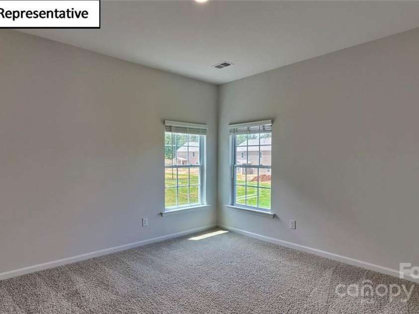 8013 Kennesaw Drive, Gastonia, NC 28056.  MLS# CAR4257772, YatesRealty ID 12425. 