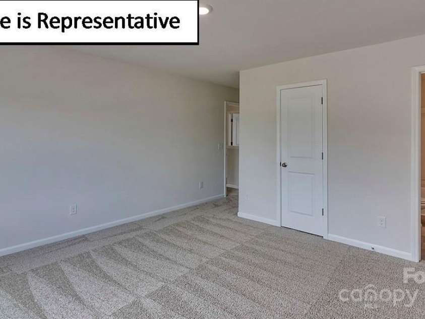 8013 Kennesaw Drive, Gastonia, NC 28056.  MLS# CAR4257772, YatesRealty ID 12425. 