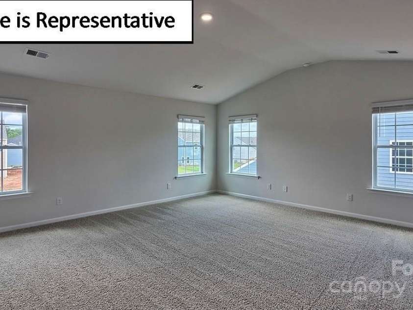 8013 Kennesaw Drive, Gastonia, NC 28056.  MLS# CAR4257772, YatesRealty ID 12425. 