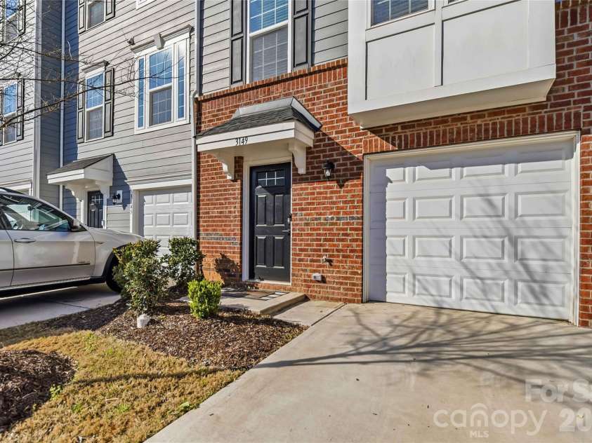 3149 Beeler Lane, Charlotte, NC 28208.  MLS# CAR4352531, YatesRealty ID 12426. 