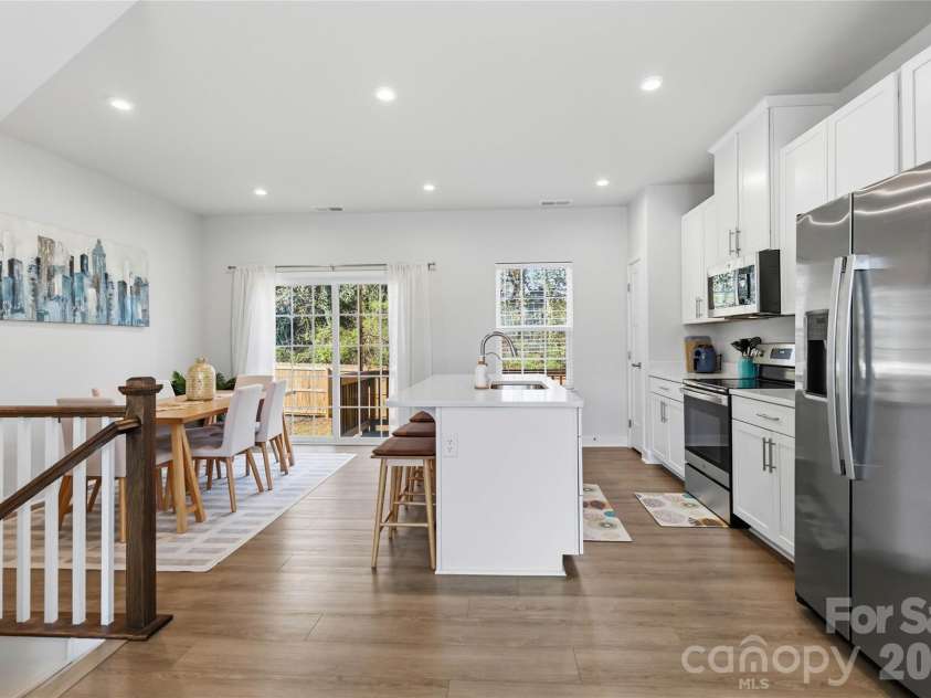 3149 Beeler Lane, Charlotte, NC 28208.  MLS# CAR4352531, YatesRealty ID 12426. 