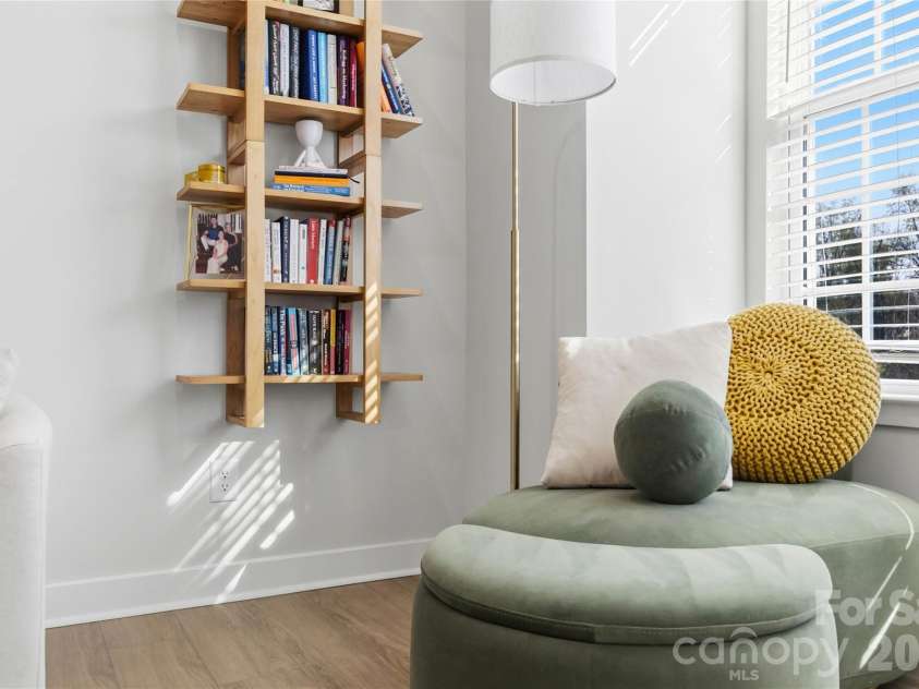 3149 Beeler Lane, Charlotte, NC 28208.  MLS# CAR4352531, YatesRealty ID 12426. 