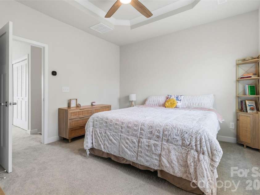 3149 Beeler Lane, Charlotte, NC 28208.  MLS# CAR4352531, YatesRealty ID 12426. Primary Bedroom
