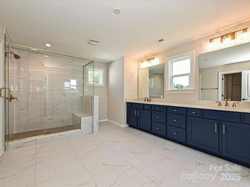 2046 Sabra Street, Gastonia, NC 28054.  MLS# CAR4257954, YatesRealty ID 12427. Premier Bath