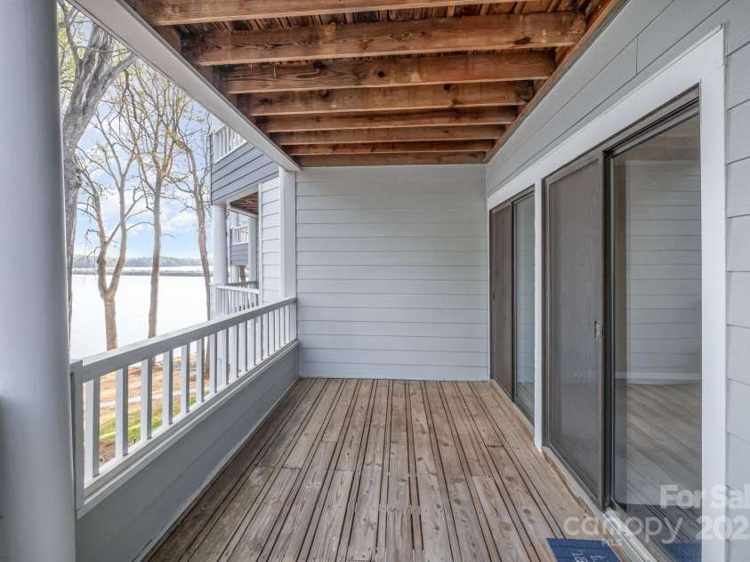 329 Northwest Drive, Davidson, NC 28036.  MLS# CAR4240938, YatesRealty ID 12428. 