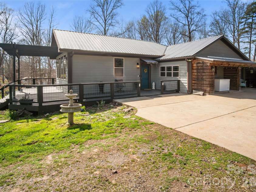 4107 Sandy Plains Road, Tryon, NC 28782.  MLS# CAR4357903, YatesRealty ID 12431. 