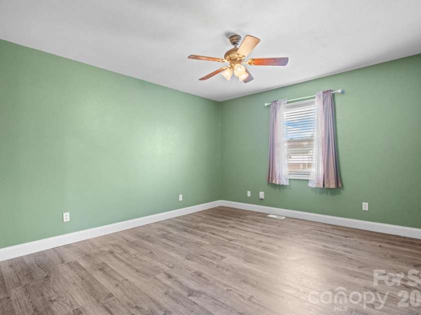 4820 Wordsworth Circle, Conover, NC 28613.  MLS# CAR4352986, YatesRealty ID 12432. 