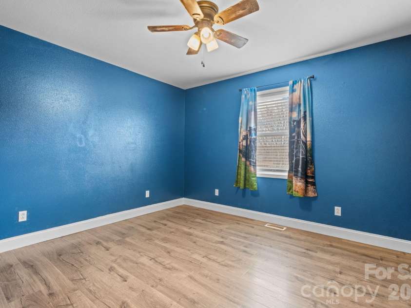 4820 Wordsworth Circle, Conover, NC 28613.  MLS# CAR4352986, YatesRealty ID 12432. 