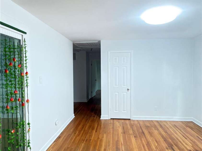 4131 Woodgreen Terrace, Charlotte, NC 28205.  MLS# CAR4369298, YatesRealty ID 12434. 