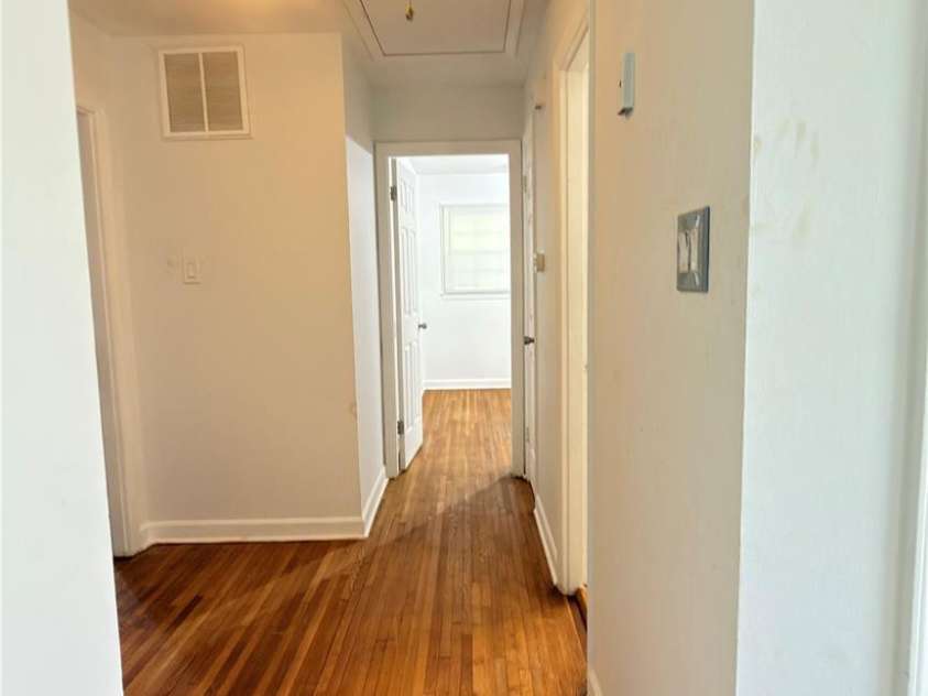 4131 Woodgreen Terrace, Charlotte, NC 28205.  MLS# CAR4369298, YatesRealty ID 12434. 