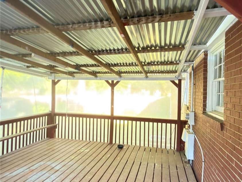 4131 Woodgreen Terrace, Charlotte, NC 28205.  MLS# CAR4369298, YatesRealty ID 12434. 