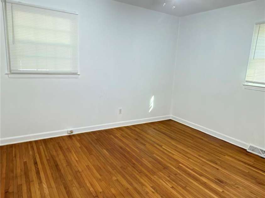 4131 Woodgreen Terrace, Charlotte, NC 28205.  MLS# CAR4369298, YatesRealty ID 12434. 