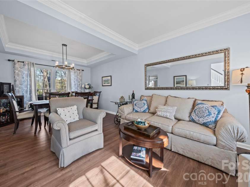 15325 Great Glen Lane, Huntersville, NC 28078.  MLS# CAR4358599, YatesRealty ID 12435. 