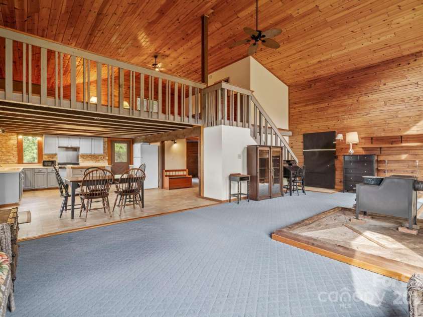 689 Osborne Road, Clyde, NC 28721.  MLS# CAR4250291, YatesRealty ID 12436. 