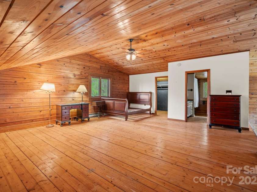 689 Osborne Road, Clyde, NC 28721.  MLS# CAR4250291, YatesRealty ID 12436. 