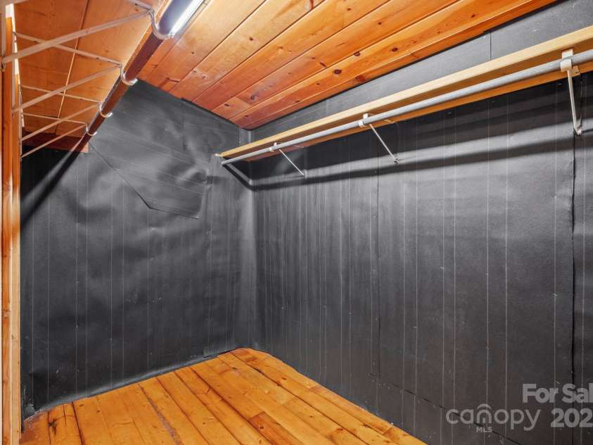 689 Osborne Road, Clyde, NC 28721.  MLS# CAR4250291, YatesRealty ID 12436. 