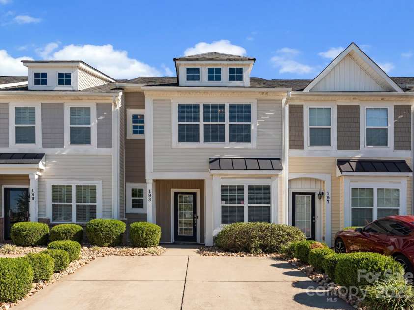 193 Halton Crossing Drive, Concord, NC 28027.  MLS# CAR4310395, YatesRealty ID 12437. 