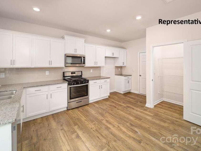 917 Two Brothers Lane, York, SC 29745.  MLS# CAR4254247, YatesRealty ID 12437. 