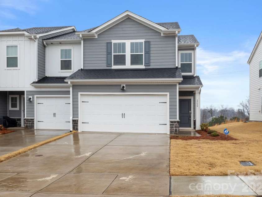 3750 County Down Avenue, Kannapolis, NC 28081.  MLS# CAR4350910, YatesRealty ID 12438. 