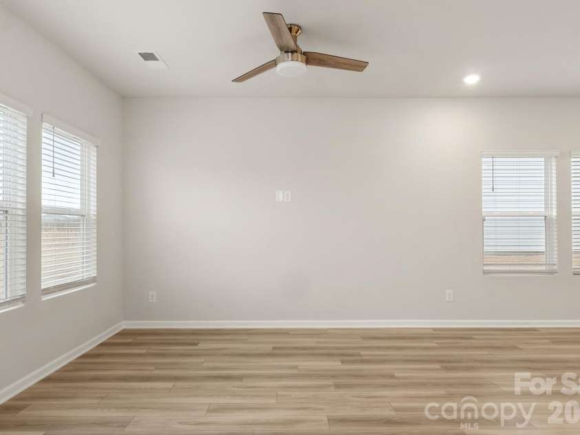 3750 County Down Avenue, Kannapolis, NC 28081.  MLS# CAR4350910, YatesRealty ID 12438. 