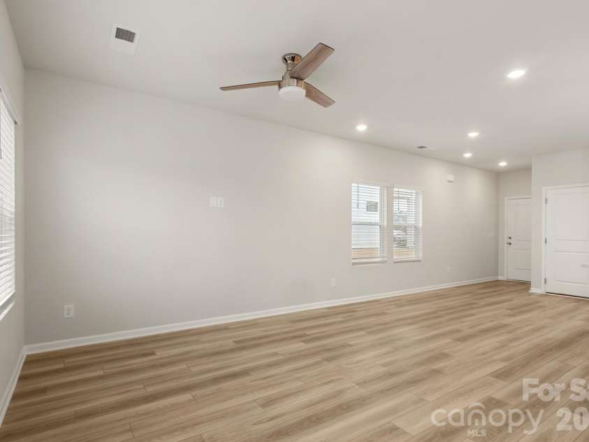 3750 County Down Avenue, Kannapolis, NC 28081.  MLS# CAR4350910, YatesRealty ID 12438. 