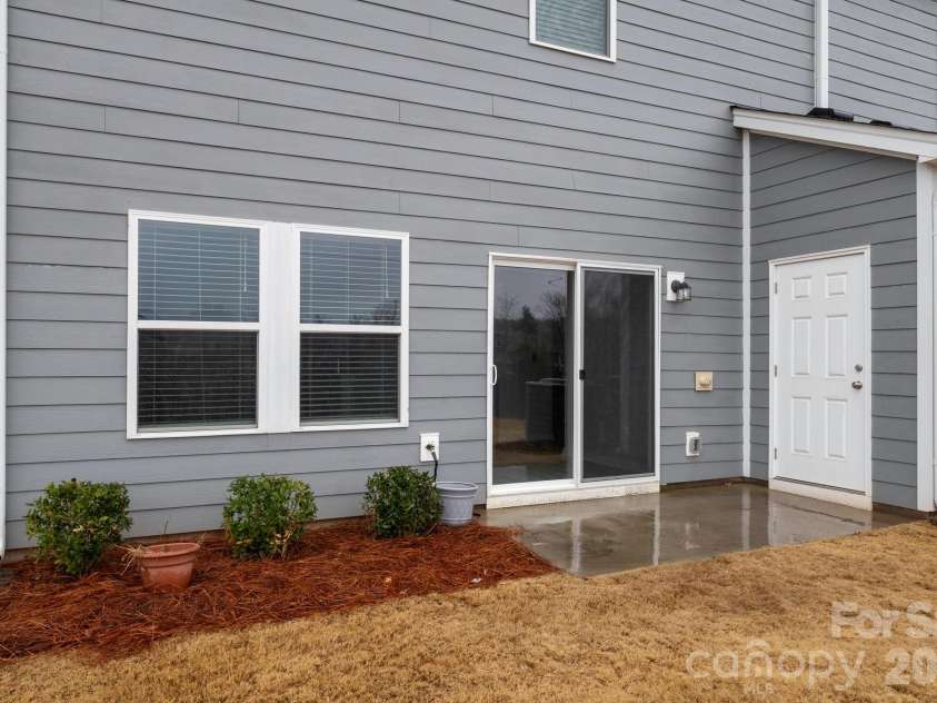 3750 County Down Avenue, Kannapolis, NC 28081.  MLS# CAR4350910, YatesRealty ID 12438. 