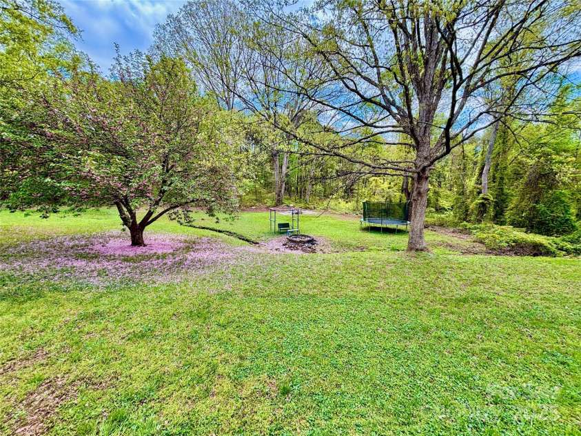 1180 Piney Ridge Road, Forest City, NC 28043.  MLS# CAR4294670, YatesRealty ID 12439. 