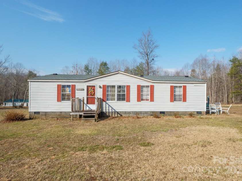 4454 Windy Hill Road, Morganton, NC 28655.  MLS# CAR4225888, YatesRealty ID 1244. 