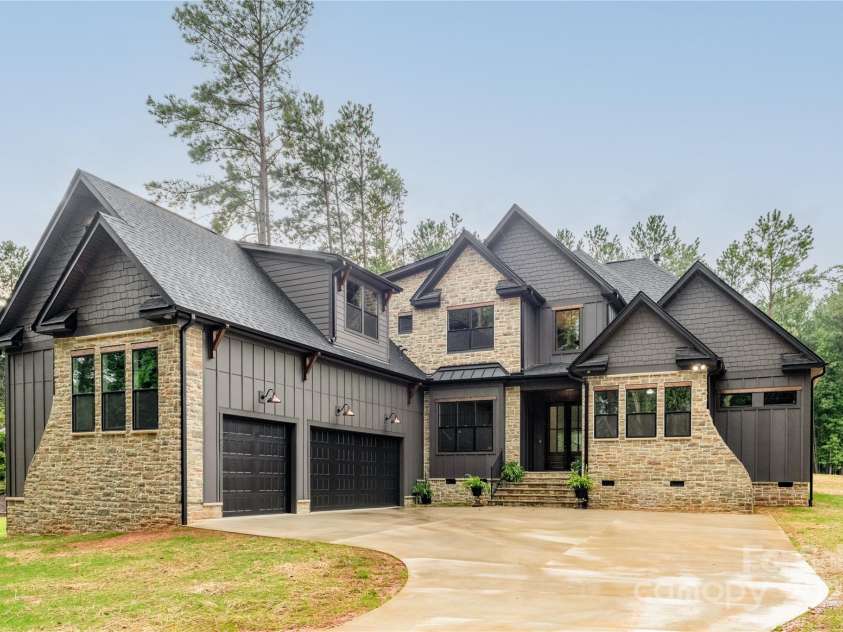 4488 Mirror Lake Drive, Catawba, NC 28609.  MLS# CAR4310131, YatesRealty ID 1244. Representative Photo - Not actual home.