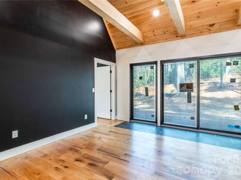 261 Maga Lane, Brevard, NC 28712.  MLS# CAR4356969, YatesRealty ID 12440. 