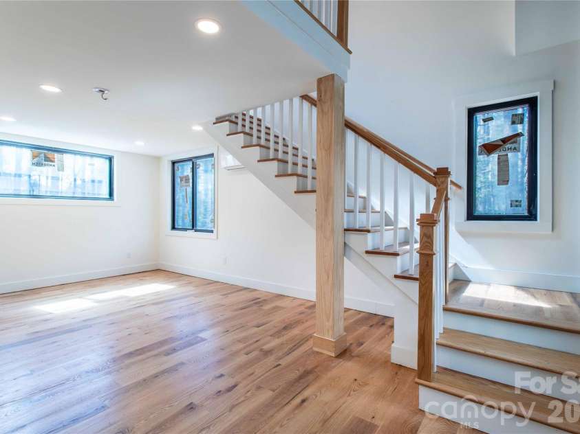 261 Maga Lane, Brevard, NC 28712.  MLS# CAR4356969, YatesRealty ID 12440. 