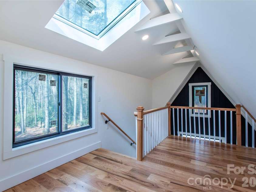 261 Maga Lane, Brevard, NC 28712.  MLS# CAR4356969, YatesRealty ID 12440. 