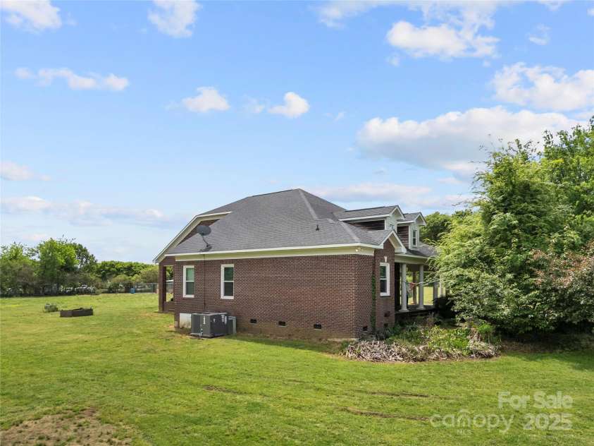 6218 Indian Trail Fairview Road, Indian Trail, NC 28079.  MLS# CAR4250864, YatesRealty ID 12442. 