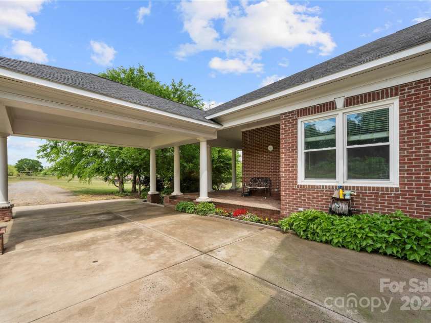 6218 Indian Trail Fairview Road, Indian Trail, NC 28079.  MLS# CAR4327618, YatesRealty ID 12442. 