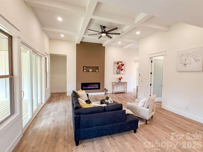 1322 Kensington Circle, Newton, NC 28658.  MLS# CAR4349642, YatesRealty ID 12444. 