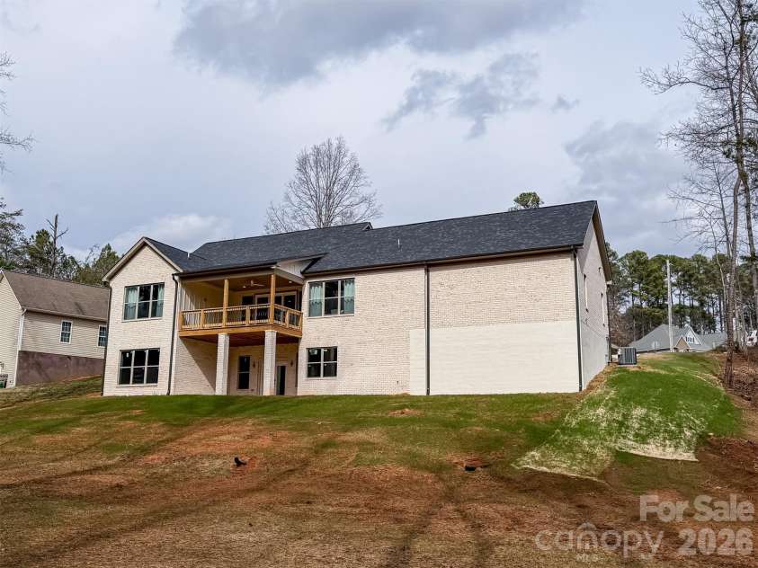 1322 Kensington Circle, Newton, NC 28658.  MLS# CAR4349642, YatesRealty ID 12444. 