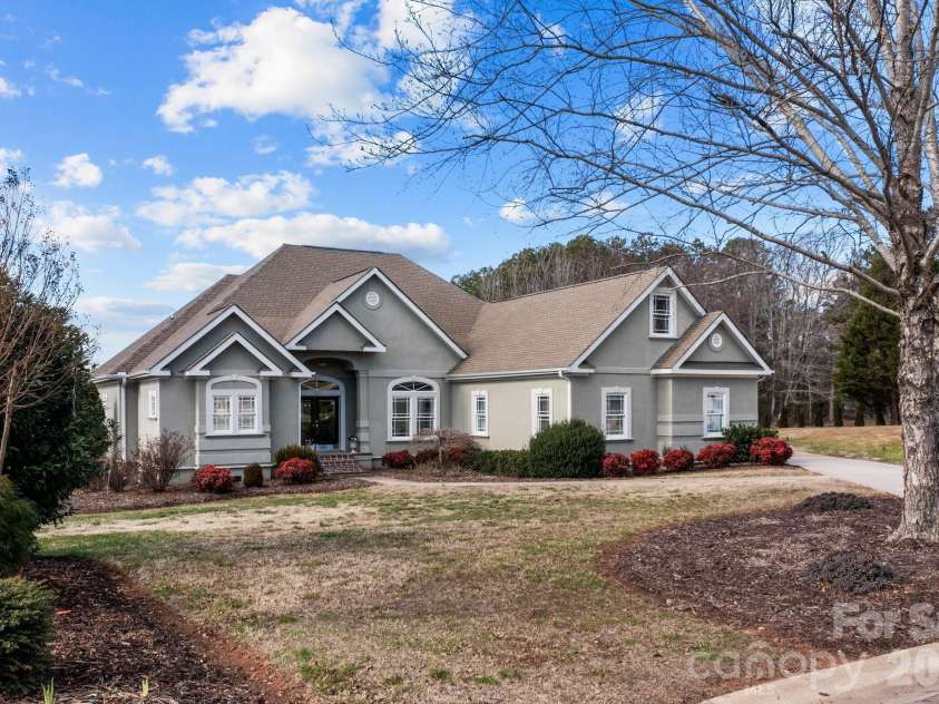 543 Muirfield Way, Salisbury, NC 28144.  MLS# CAR4367336, YatesRealty ID 12446. 