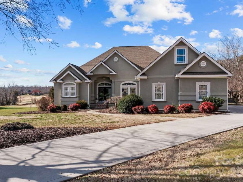 543 Muirfield Way, Salisbury, NC 28144.  MLS# CAR4367336, YatesRealty ID 12446. 
