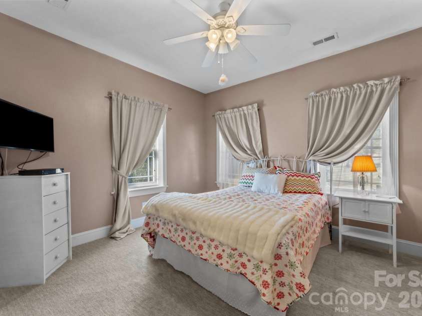 543 Muirfield Way, Salisbury, NC 28144.  MLS# CAR4367336, YatesRealty ID 12446. 