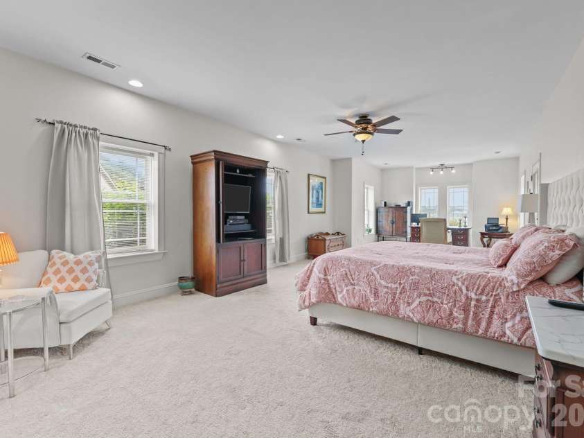 543 Muirfield Way, Salisbury, NC 28144.  MLS# CAR4367336, YatesRealty ID 12446. 