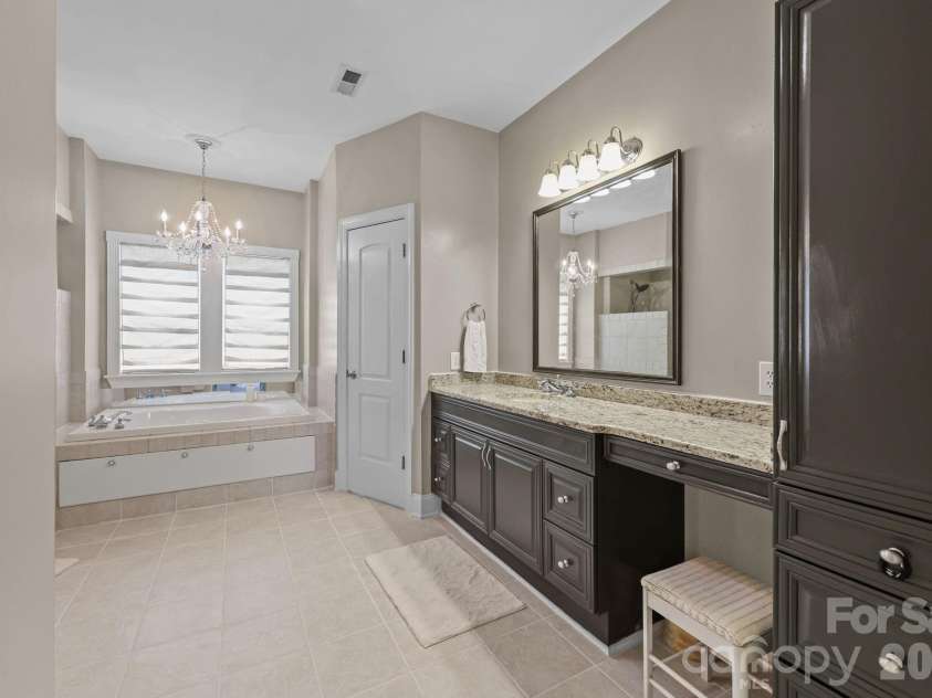 543 Muirfield Way, Salisbury, NC 28144.  MLS# CAR4367336, YatesRealty ID 12446. 