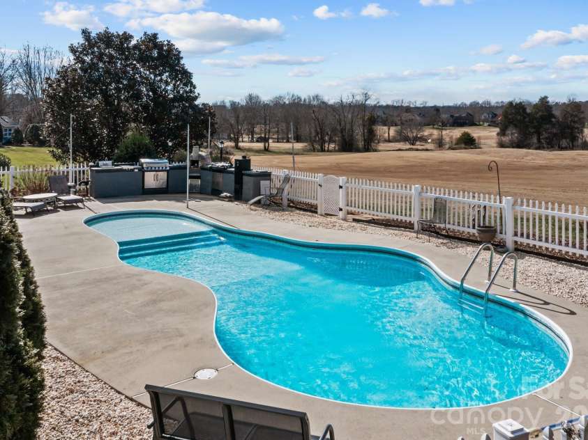 543 Muirfield Way, Salisbury, NC 28144.  MLS# CAR4367336, YatesRealty ID 12446. 