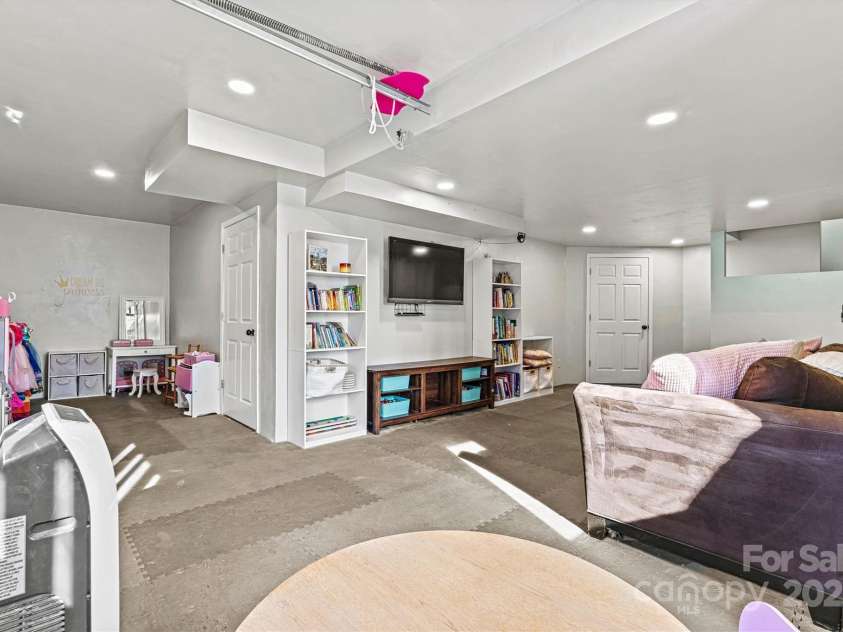 1140 Knollwood Drive, Claremont, NC 28610.  MLS# CAR4237158, YatesRealty ID 12447. Basement Finished Flex Space
