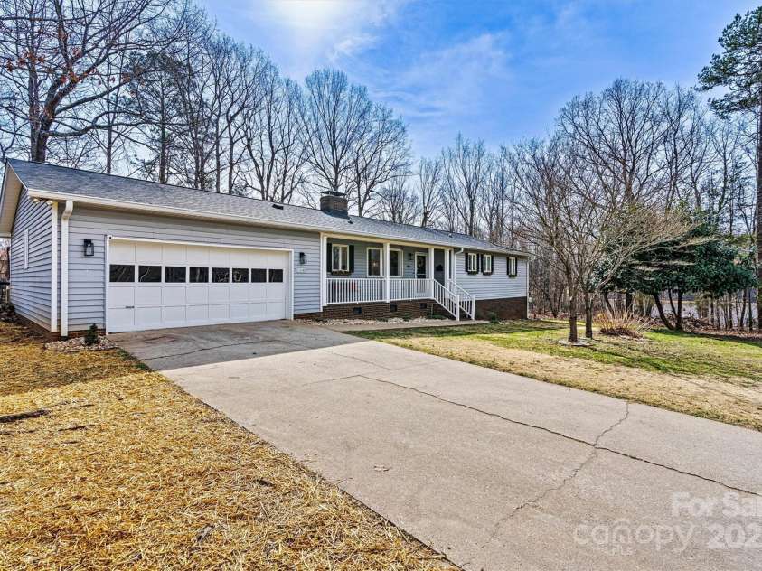 1140 Knollwood Drive, Claremont, NC 28610.  MLS# CAR4237158, YatesRealty ID 12447. Front Drive Focused View