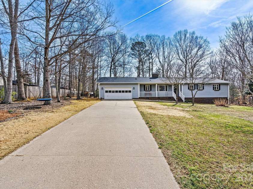1140 Knollwood Drive, Claremont, NC 28610.  MLS# CAR4237158, YatesRealty ID 12447. Front Drive View
