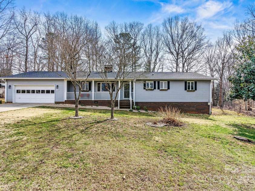 1140 Knollwood Drive, Claremont, NC 28610.  MLS# CAR4237158, YatesRealty ID 12447. Front Focused View