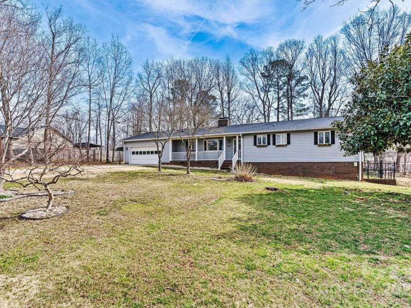 1140 Knollwood Drive, Claremont, NC 28610.  MLS# CAR4237158, YatesRealty ID 12447. Front Yard View