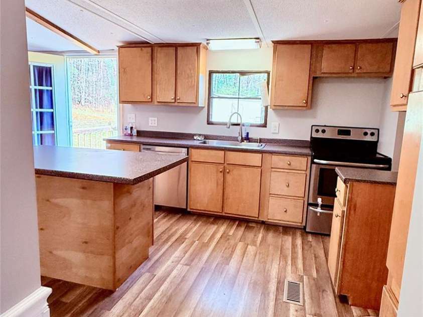 147 Capps Lane, Rutherfordton, NC 28139.  MLS# CAR4363167, YatesRealty ID 12448. 